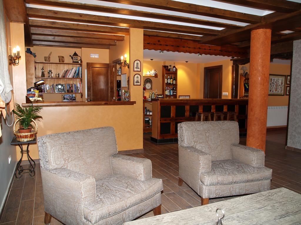 Hotel Vina Olivan Sarvise Exterior photo