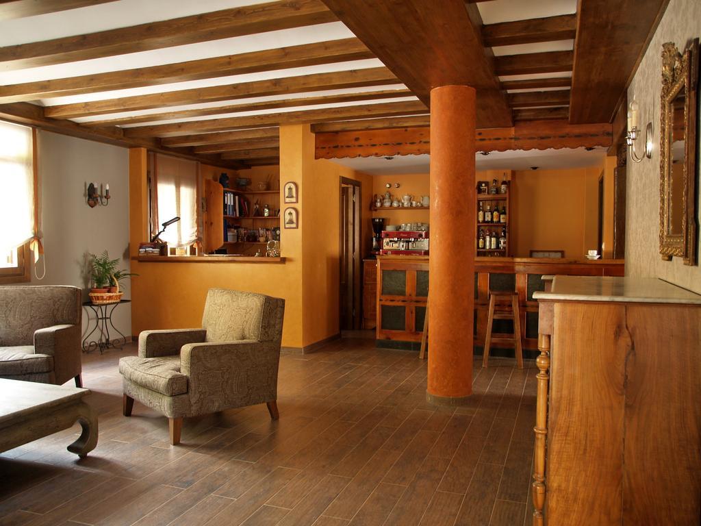 Hotel Vina Olivan Sarvise Exterior photo